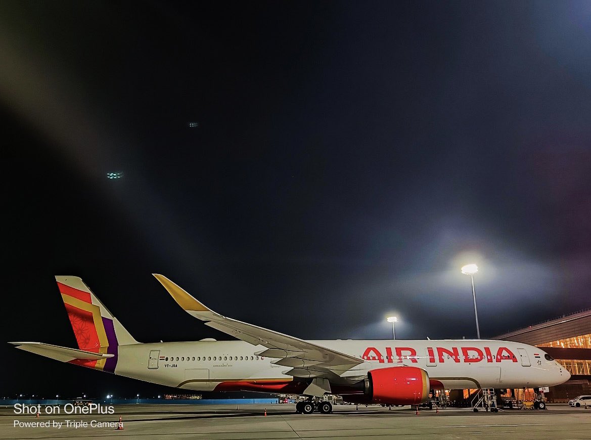 Congratulations @Airindia as you embark in a new era. May you keep flying high with your birds all around. #NewAirIndia 

#Aviation #Avgeek #AirIndia #A350

@heyyparth
