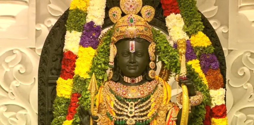 otvnews's tweet photo. #InPics | First images of Ram Lalla idol after Pran Pratistha at the Shri Ram Janmaboomi Temple in #Ayodhya https://t.co/3wPN2qdYSA