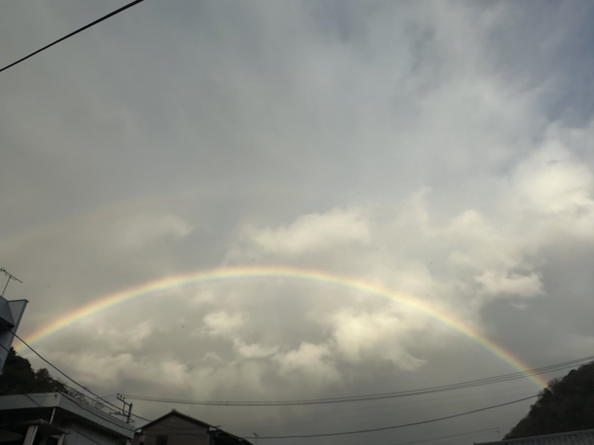 KOKUnoREN's tweet photo. ダブルレインボーでてるよー https://t.co/2khHbQqER2