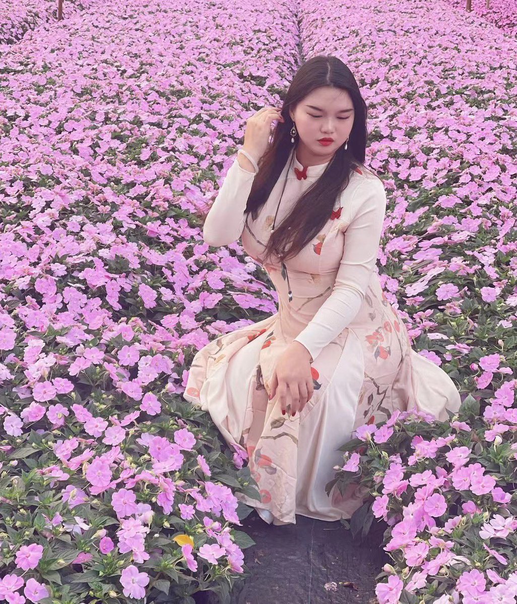 Sliyprincess's tweet photo. 肥腻肥腻才有才气，彤彤又胖了不少 #意淫 #反差婊 #黑丝 #骚货 #反差 #御姐 #高跟鞋 #美脚 #御姐 #性感 #少妇 #婊子 https://t.co/LaUojI15xd