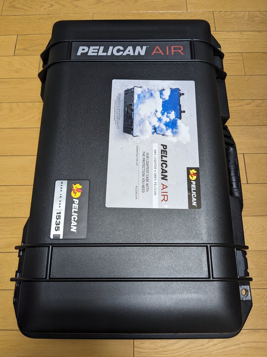【Pelican case 1535Air購入】
機内持込可のサイズで、堅牢な作り。
現場入りしてからケーブルやバッテリーやらを、ガチャガチャカメラバッグから出していたので、そのストレスから解放される♫
#pelican 
#pelicancase 
#pelicancase1535
#映像制作 
#映像編集
