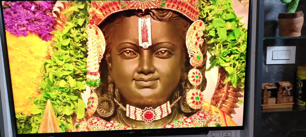 MitAntil's tweet photo. जय श्री राम !!! https://t.co/r14HhrziWt