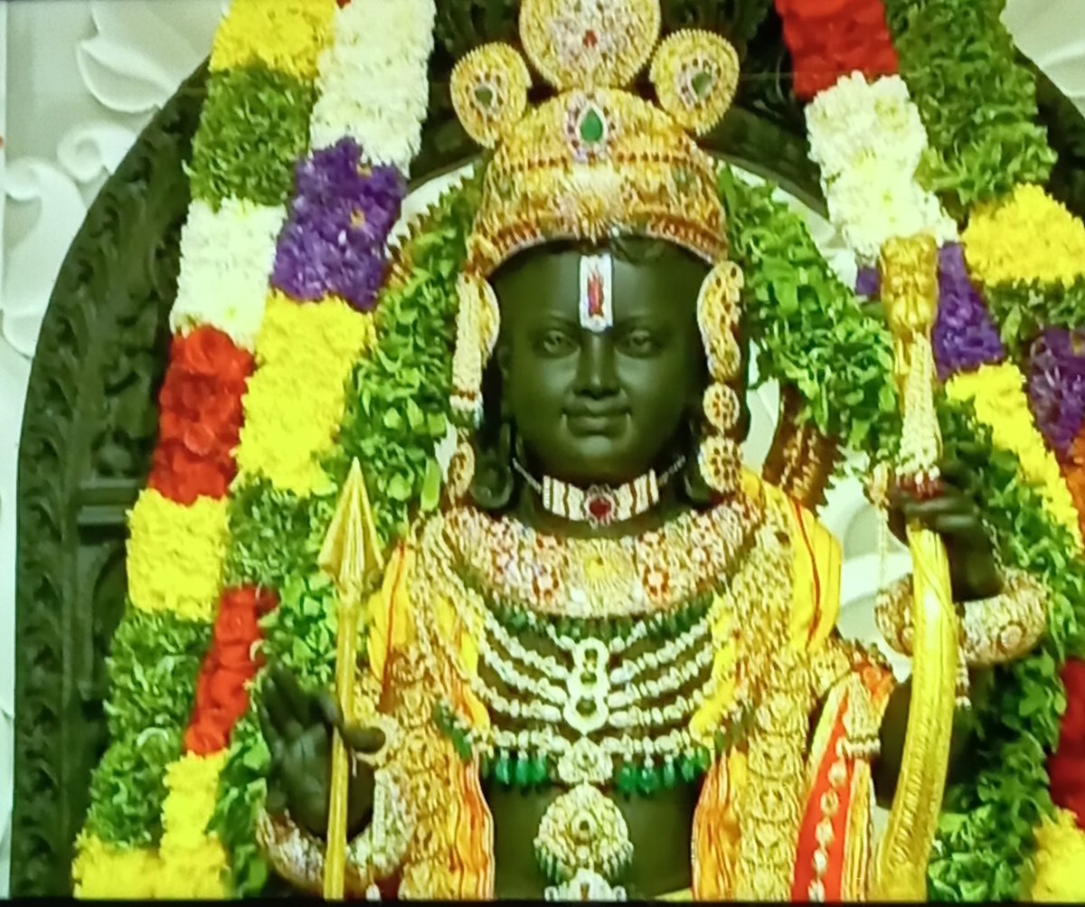 MyPoint0fView_'s tweet photo. जय श्री राम 🙏🚩

#AyodhaRamMandir https://t.co/AUqUqrcpZQ