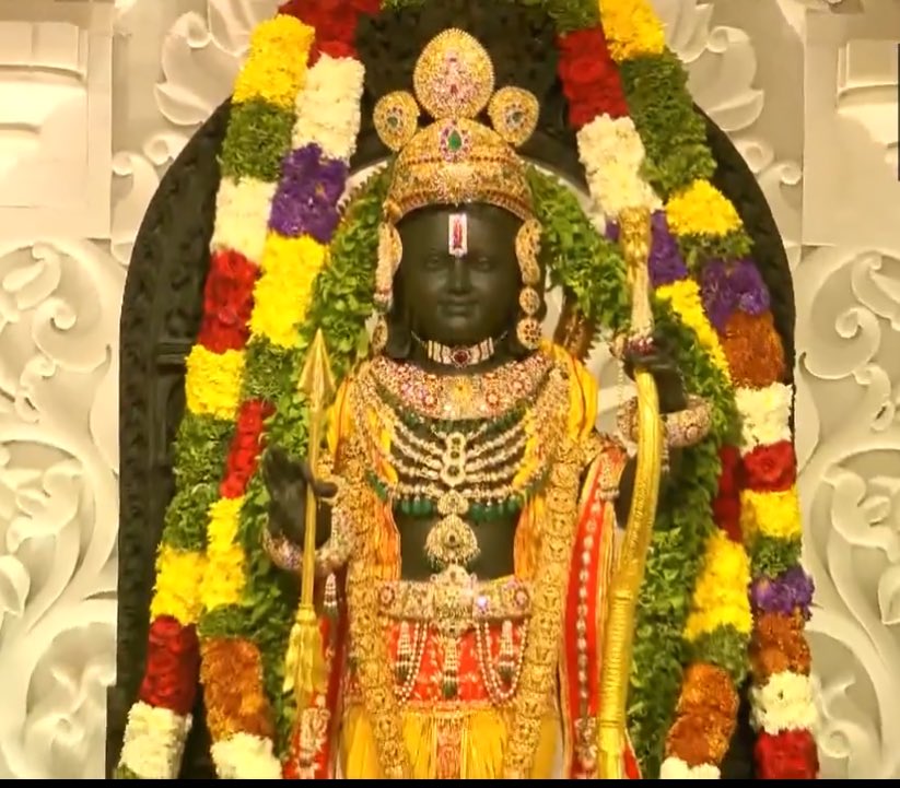 avirbhav26's tweet photo. प्रभु आ गए 🥹🙏🏾
#JaiShreeRaam 
#AyodhaRamMandir #RamForRamMandir https://t.co/O59biiGZLO