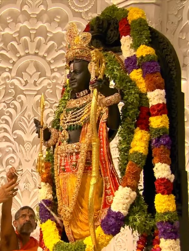 हम सभी के आराध्य प्रभु श्री राम आ गए...

सियावर रामचंद्र की जय!
जय श्री राम 🥲🧡🚩
Ram Ram #WorldInAyodhya #JaiShreeRam #राम_अकेले_आए_हैं
#AyodhaRamMandir
#RamMandirAyodhya 
#श्रीराम_के_नाम 
#RamMandirPranPrathistha
#सुस्वागतम्_प्रभु_श्री_राम