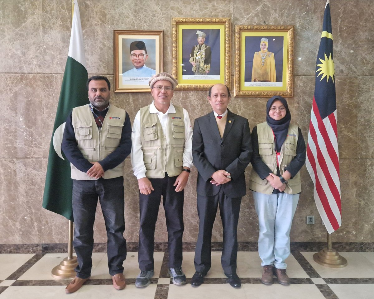 On 3 January 2024, Ambassador Azhar received a courtesy call by  Ms. Nusrah Rabiha Yunus, Senior Programme Officer of MERCY Malaysia at the Malaysian High Commission.