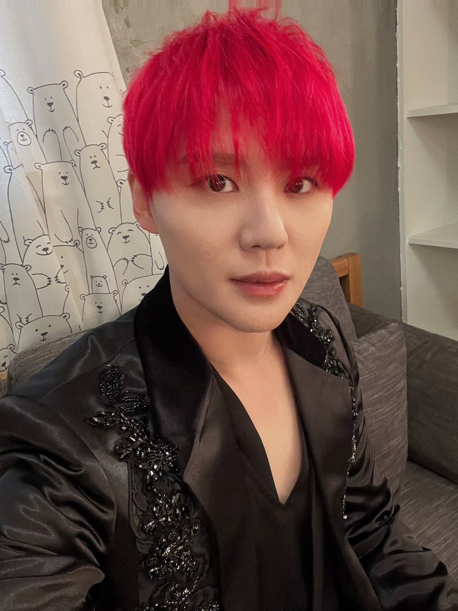 Junsu_PALMTREE's tweet photo. “어둡다 세찬 물소리 들려와”

2023-2024 뮤지컬 드라큘라(Dracula : The Musical) M/V - Train Sequence🚂(김준수&amp;임혜영) #BehindPhoto  

🎬 https://t.co/WMJ23WHyud

#드라큘라 役 │ #김준수 https://t.co/Dq95SdwWbH