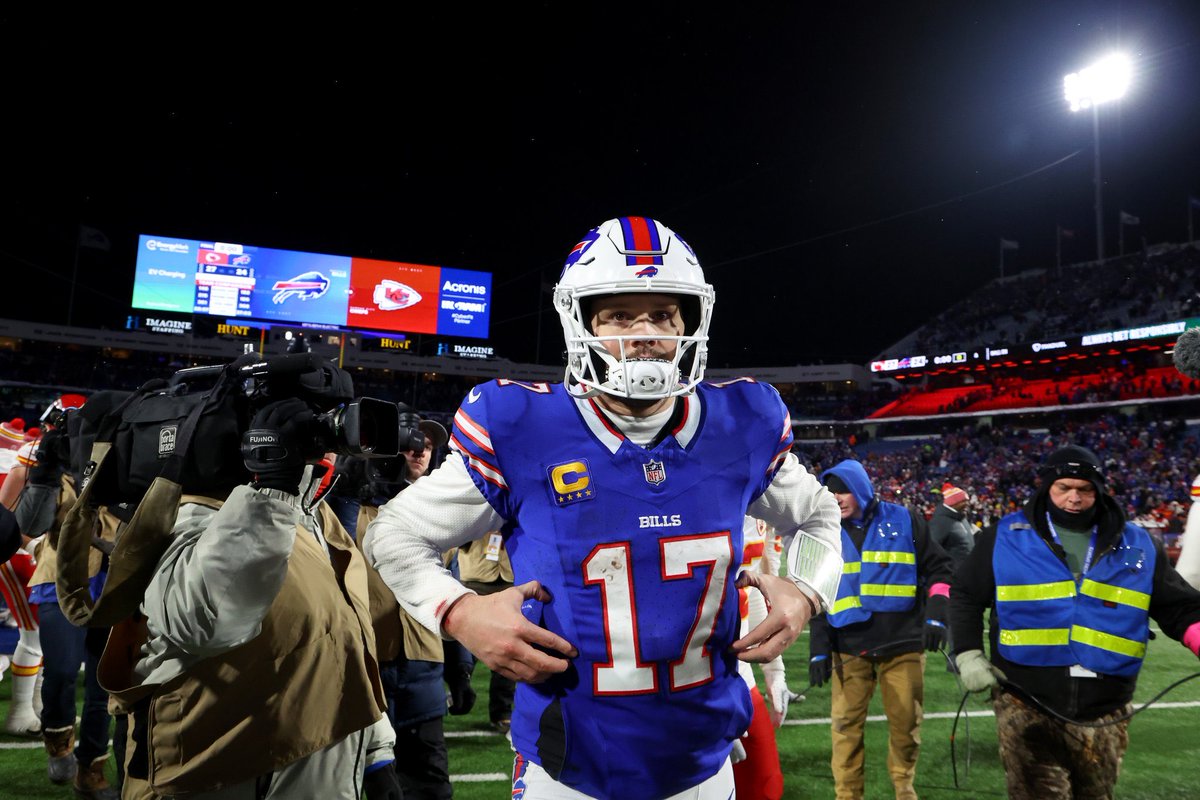 Carsten Spengemann (@cspengemann) on Twitter photo Oh Mann! Nach gutem Start kriegten die Bills die PS überhaupt nicht mehr auf den Rasen!? Ist das Win-Now-Fenster für Buffalo jetzt zu? Diverse Leistungsträger wie Hyde, Ford, Davis etc werden Free Agent! Wir <a href="/DiePilleFDM/">Die Pille Für Den Mann</a> sprechen heute drüber!
#rannfl #rtlnfl #dazn Oh Mann! Nach gutem Start kriegten die Bills die PS überhaupt nicht mehr auf den Rasen!? Ist das Win-Now-Fenster für Buffalo jetzt zu? Diverse Leistungsträger wie Hyde, Ford, Davis etc werden Free Agent! Wir <a href="/DiePilleFDM/">Die Pille Für Den Mann</a> sprechen heute drüber!
#rannfl #rtlnfl #dazn