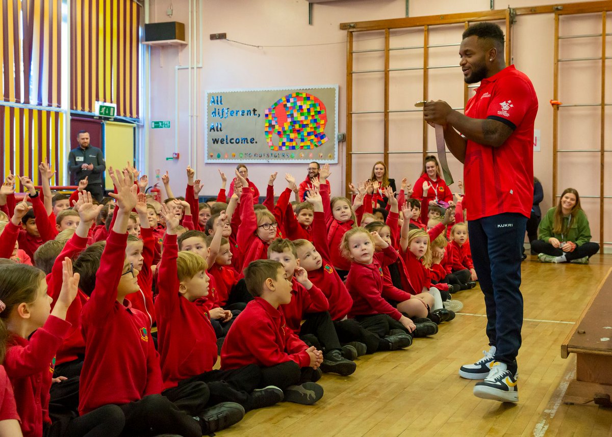 Did you know our next Count With Courtney challenge is now live as part of the #EssexYearofNumbers ?! Join #MoveWithUS ambassador @TullochCourtney to take on the next challenge, and don't forget to tag us! Are you climbing to the #TopOfTheTower?! activeessex.org/count-with-cou…