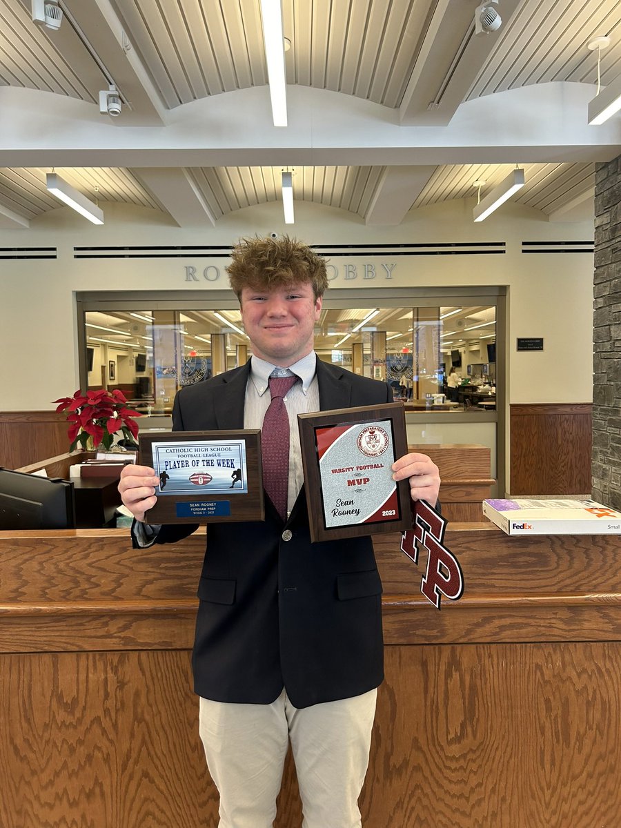 Blessed to have been awarded MVP for this year's Fordham Prep team as a Jr. Thank you to all the coaches and players who made it possible. I was also rewarded with potw and all-league defensive honors.<a href="/hopwood_rj/">RJ Hopwood</a> <a href="/Coachlanese13/">Coach George</a>