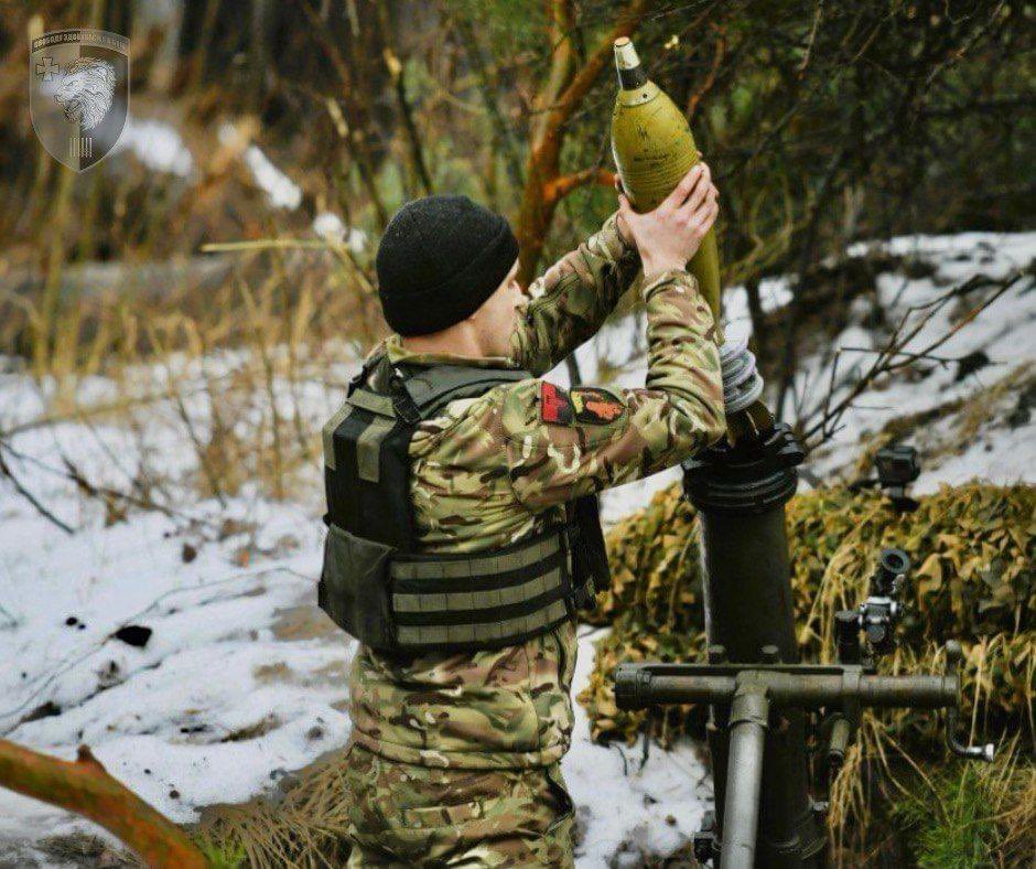 It’s Monday, so let’s remember: what you do today can improve all your tomorrows. 📷: 63rd Mechanized Brigade