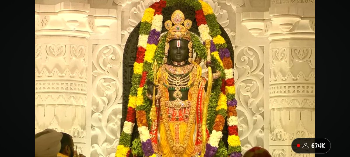 Rahulmaratha28's tweet photo. हम सभी सौभाग्यशाली हैं, हमारे जीवनकाल में रामलला का प्राण-प्रतिष्ठा होने जा रहा है। आज हर मन उत्साह, हर मंदिर अयोध्या और हर घर प्रभु के स्वागत पर दीपावली मनाएगा। 
मंत्रों से बढ़कर जिसका नाम, 
बोलो जय श्री राम। 
मंत्रों से बढ़कर जिसका नाम, 
बोलो जय श्री राम। 
🙏🏻 #ay https://t.co/gqfHaEIo9M