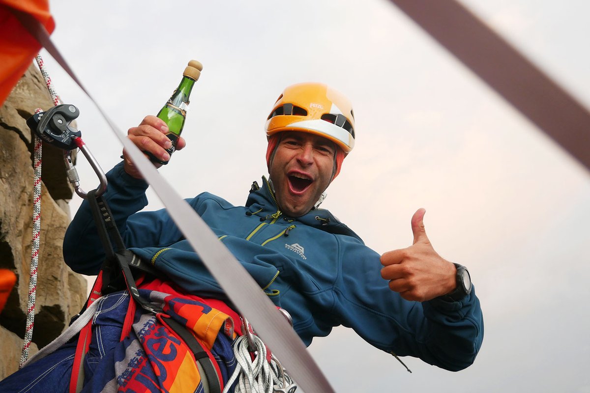 WildBounds's tweet image. Nine Things To Know About Cliff Camping

Outdoors writer and influencer Siân Lewis, aka 'The Girl Outdoors', gives us her top tips on how to take camping to the next level – literally. Read here: bit.ly/48I0gem

#clifcamping #cliffview #campinghigh #lessonsforcamping