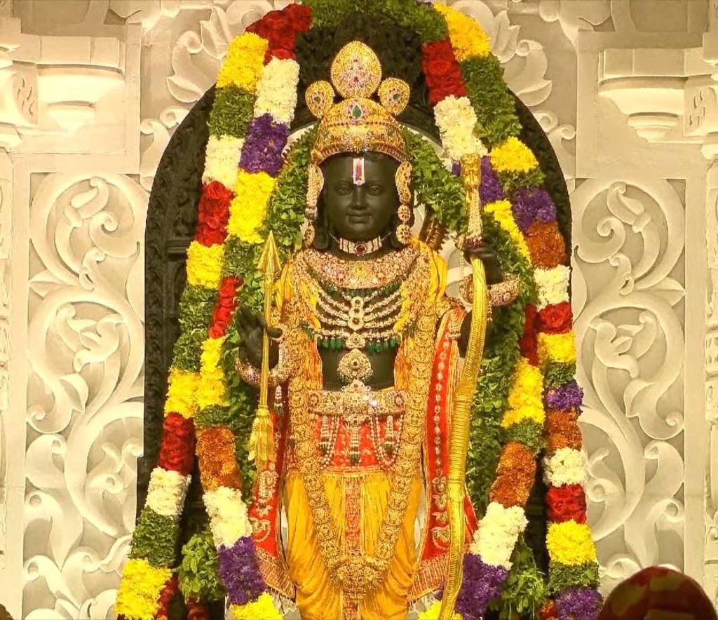 imavipandit's tweet photo. हमारे प्रभु राम आ गए!
🚩🚩🙏🙏🚩🚩
#राम_का_भव्य_धाम https://t.co/AtsxMzgxHT