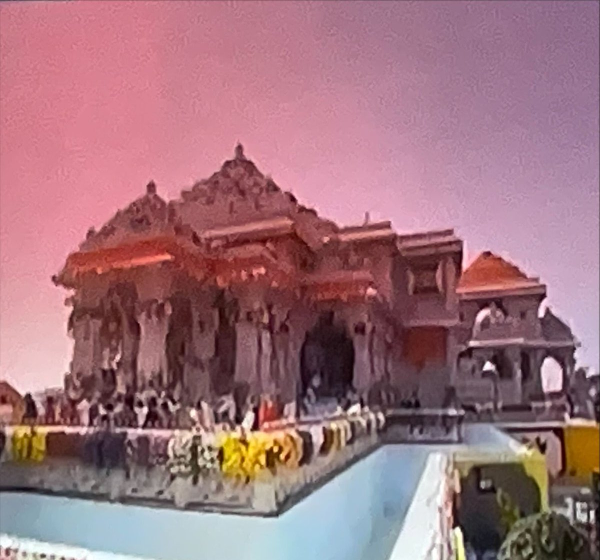 Dr. Sanjay D'Cruz tweet media