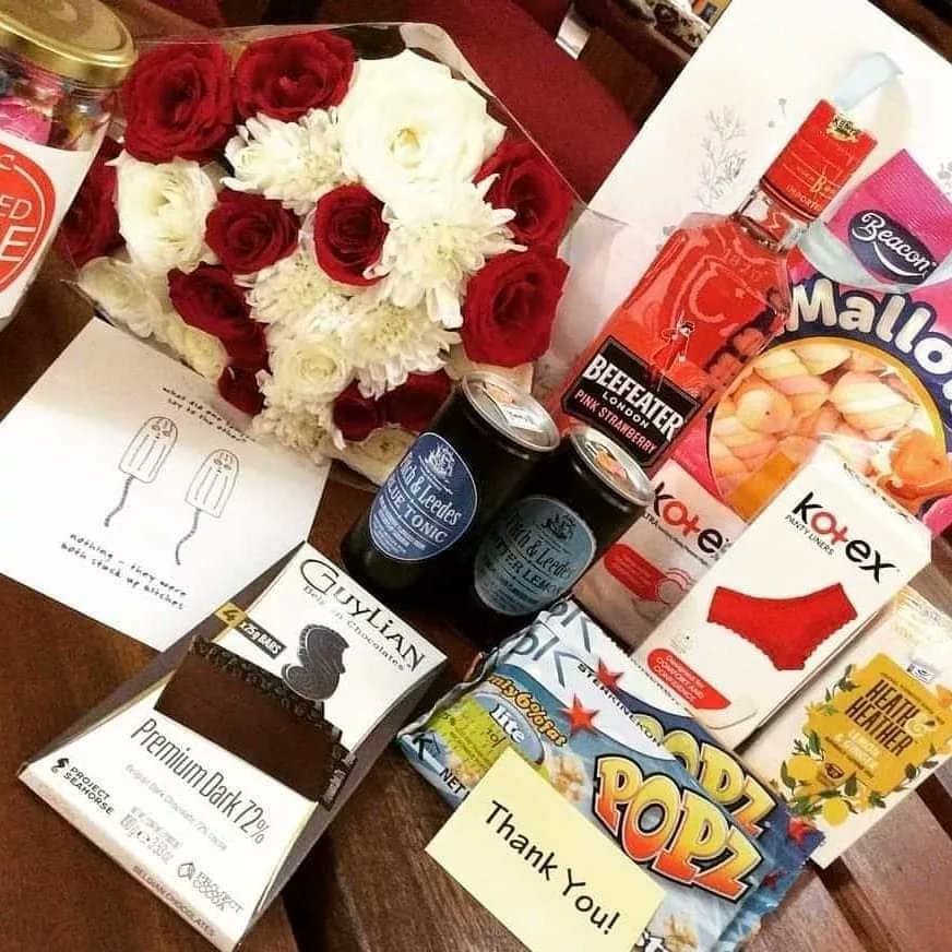 The_RedCareBox's tweet photo. Send some love with a thoughtful care package to bring happiness, love and memories all wrapped up in an adorable box 🎁.
💐🍷🍭🍬🍫
#SpreadingLoveOnePacakgeAtATime🎁
#RedCareBox 🎀 https://t.co/TjLTvBzzNt
