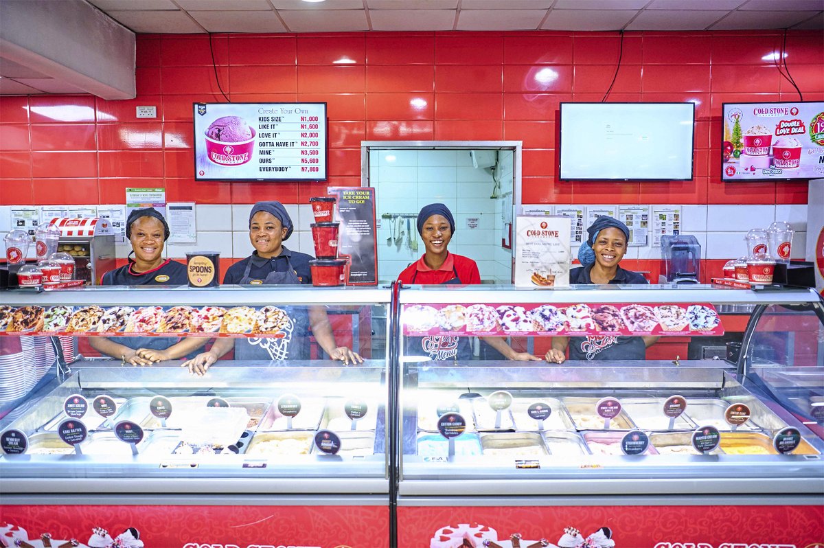 🍦Our team is gearing up for a week full of flavour and fun! What Cold Stone creation are you looking forward to enjoying? #MondayMotivation #ColdStoneMoments #BehindTheScenes