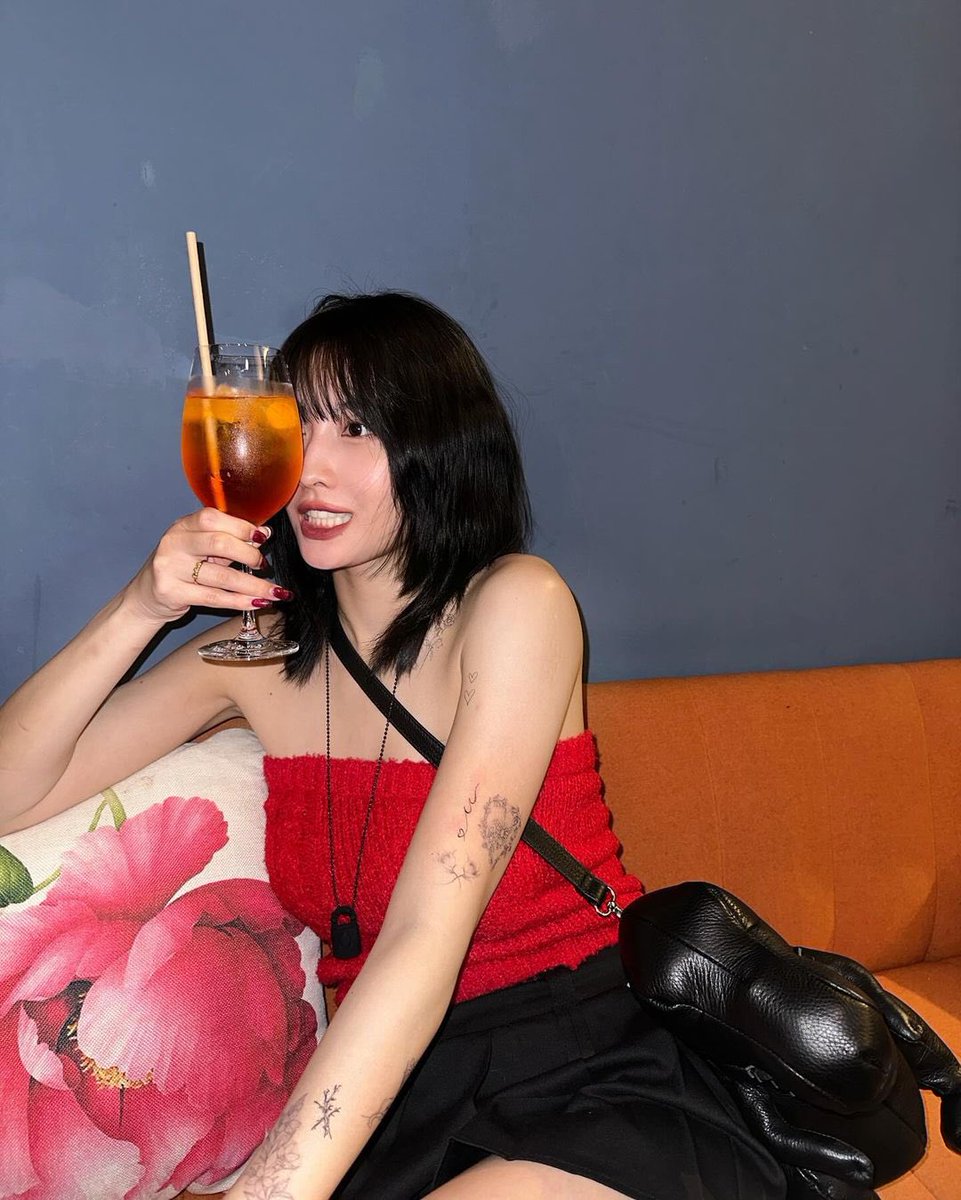 ห้ะะะ มึงงง โมโมะมาเที่ยวภูเก็ต!!! เก็บเงียบของจริง ไม่มีใครเห็นเลย ไม่อัพรูปก็คงไม่รู้ว่ามาไทยอะ 😭😭😭😭