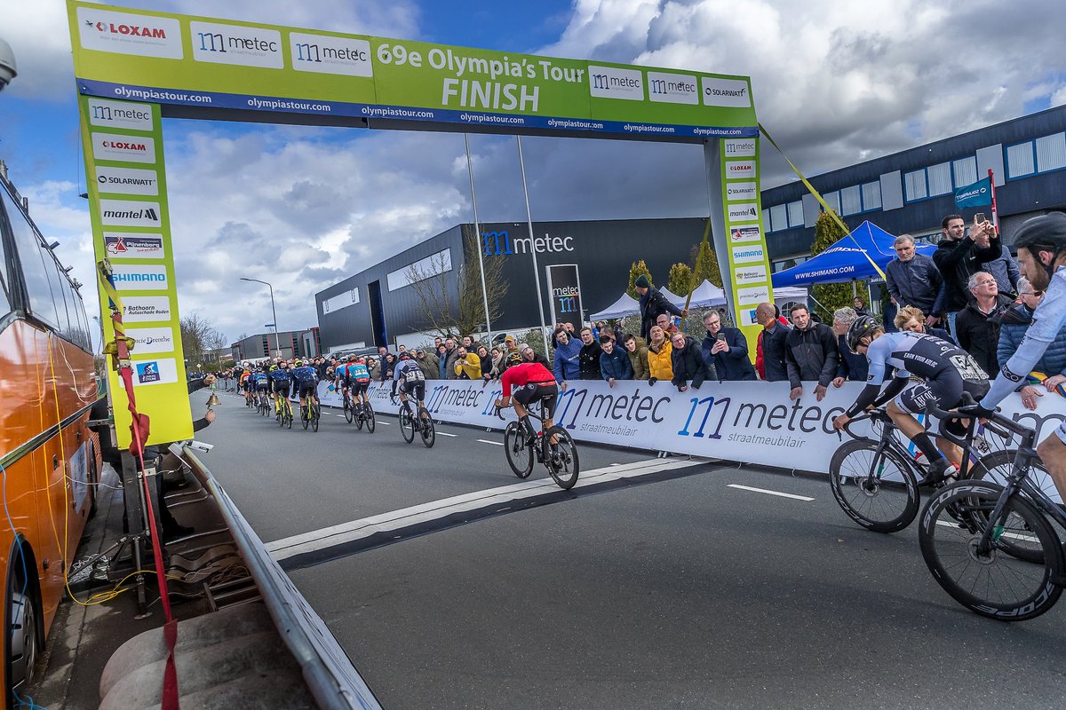 Olympia's Tour (@olympiastour) on Twitter photo ๐ดโโ๏ธ โผ๏ธ๐๐๐ฃ ๐๐๐๐ฉ๐๐ฃ ๐ฃ๐๐๐ง ๐๐๐ก๐๐๐ง๐ก๐๐ฃ๐โผ๏ธ De etappes van de laatste 2 dagen Olympiaโs Tour 2024 zijn bekend.
โ
zaterdag 23 maart Gieten-Ruurlo ๐ฃ๏ธ 170 km en de finale op โ
zondag 24 maart Neede-Tiel over ruim ๐ฃ๏ธ160 km.
Lees meerโก๏ธ bitly.ws/xtKz
#OT2024 ๐ดโโ๏ธ โผ๏ธ๐๐๐ฃ ๐๐๐๐ฉ๐๐ฃ ๐ฃ๐๐๐ง ๐๐๐ก๐๐๐ง๐ก๐๐ฃ๐โผ๏ธ De etappes van de laatste 2 dagen Olympiaโs Tour 2024 zijn bekend.
โ
zaterdag 23 maart Gieten-Ruurlo ๐ฃ๏ธ 170 km en de finale op โ
zondag 24 maart Neede-Tiel over ruim ๐ฃ๏ธ160 km.
Lees meerโก๏ธ bitly.ws/xtKz
#OT2024