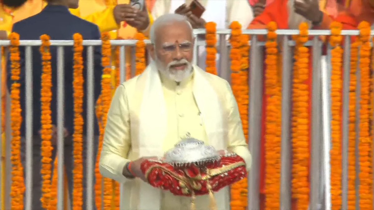 Love him or hate him, Indian Civilization will never forget Narendra Modi for next 5000 years. He has become immortal 🔥🔥

Ram Lalla ascends to his rightful throne as PM Modi performs Pran Pratishtha. Prime Minister Narendra Modi leads ‘Pran Pratishtha’ rituals at Ram temple