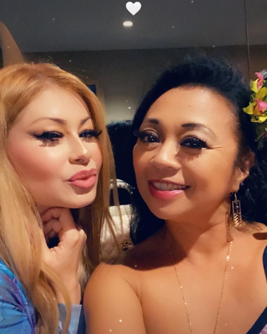 Fun times at @xbizawards2024 tonight!! https://t.co/MZo1C45lLg<a class="tags" target="_blank" title="On Twitter" href="/?out=eyJ0eXAiOiJKV1QiLCJhbGciOiJIUzUxMiJ9.eyJpYXQiOjE3MjI1NjI5MDcsImlzcyI6InR3cG9ybnN0YXJzLmNvbSIsIm5iZiI6MTcyMjU2MjkwNywiZXhwIjoxNzU0MDk4OTA3LCJyZWRpcmVjdF91cmwiOiJodHRwczovL3R3aXR0ZXIuY29tL3hiaXphd2FyZHMyMDI0In0.kZAYPnhCVFsgc6wlni_mKDa2xrXKodsZSMN-szcI8JyOx-5eqyMvaESgytpweCiee8sIam4g5-geGwr9m9ci5Q">@xbizawards2024</a>