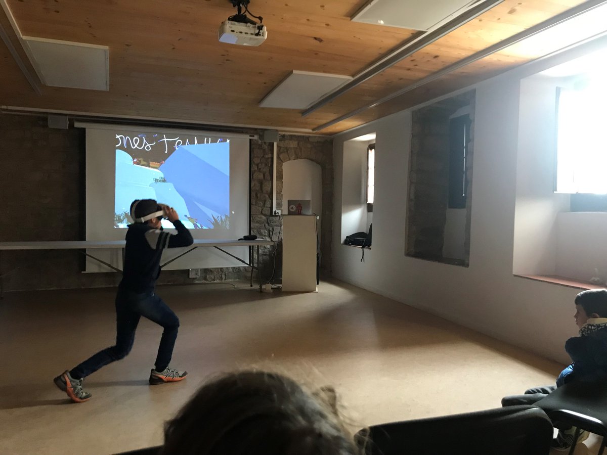 9⃣actuacions de professionals culturals de la comarca a diferents municipis del #Moianès amb el finançament del <a href="/comarcamoianes/">Consell Comarcal del Moianès</a> 
🎪Circ, 🎭Teatre i titelles, 🎵experimentació musical, 👓realitat virtual... amb l'assistència de gairebé 1.300 persones 
👇
ccmoianes.cat/media/reposito…