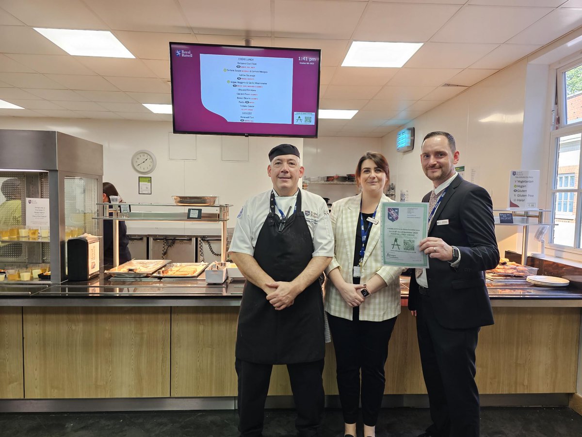 Super read about industry best practice (in food allergen customer excellence) school. So far 2024's #allerjanuary has proved a success with more FBO's doing better! @PSCMagazine @LACA_UK @Caterertweets @IoH_Online @UKHofficial @JacquiMcpeake @foodgov allergenaccreditation.co.uk/royal-russell-…