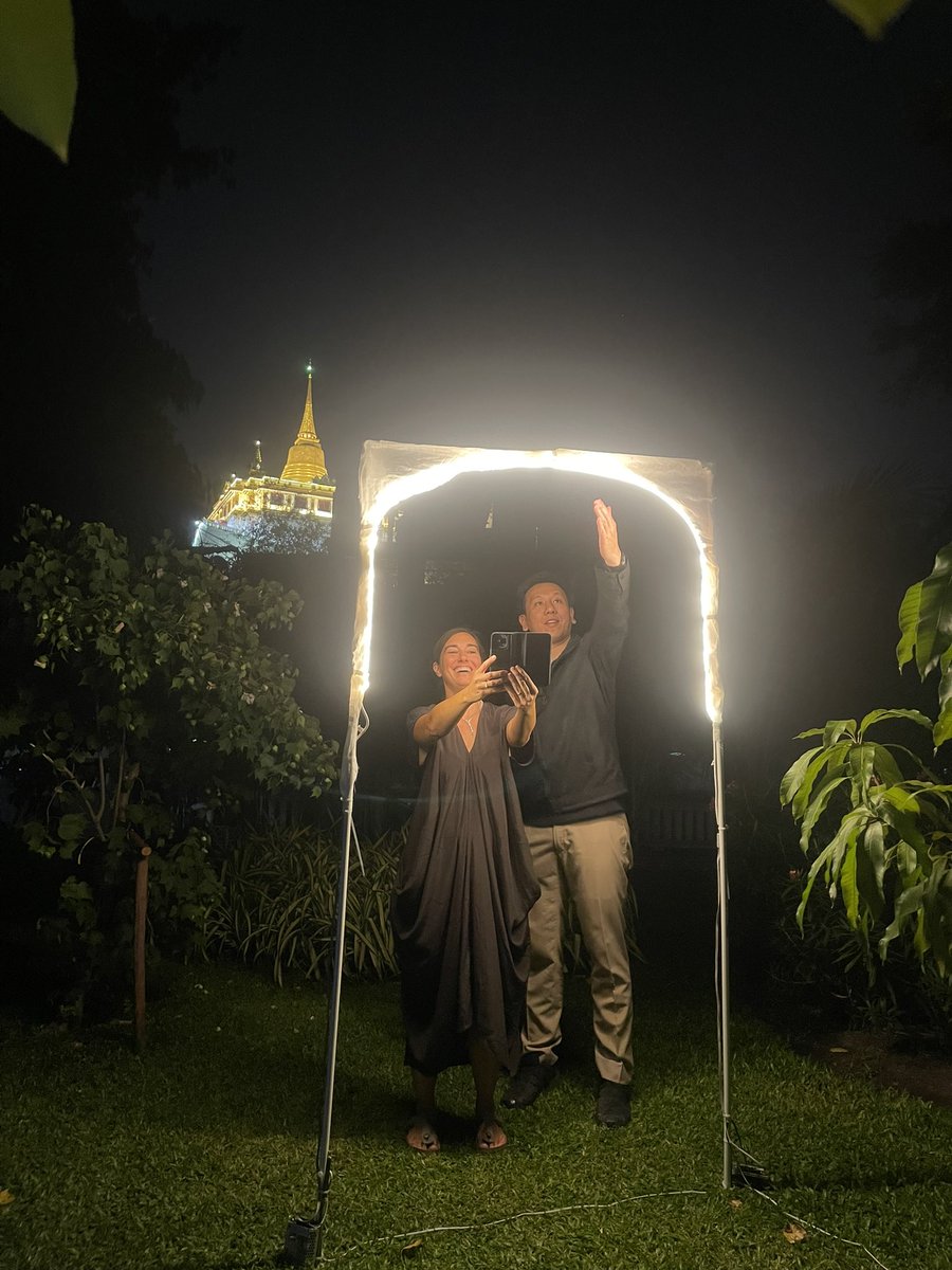 configlight's tweet image. Bangkok Social Lighting Workshop final presentations to Governor of Bangkok and his Deputy. Participants designs included a boat crossing, a selfie point, birdcage lanterns #sociallighting #Bangkoklightingworkshop @LSEnews @LUCIassociation @LightFollowsBeh
