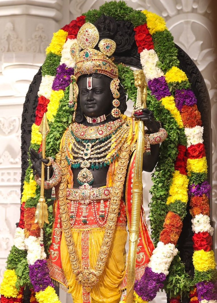 IMinakshiJoshi's tweet photo. श्री रामलला सरकार की जय 🙏 https://t.co/QR3DdW3nas
