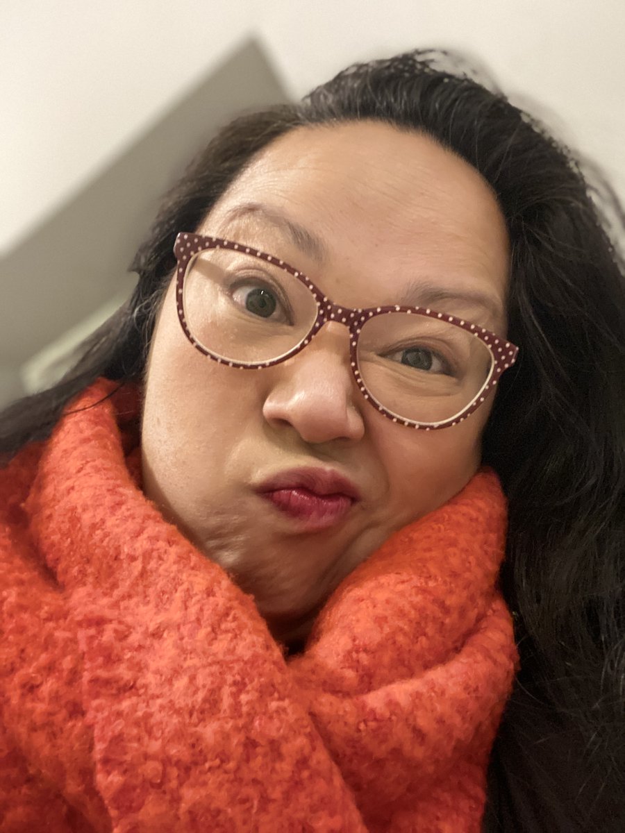 Maisie Chan - On Blue SKY, THREADS and INSTA tweet media