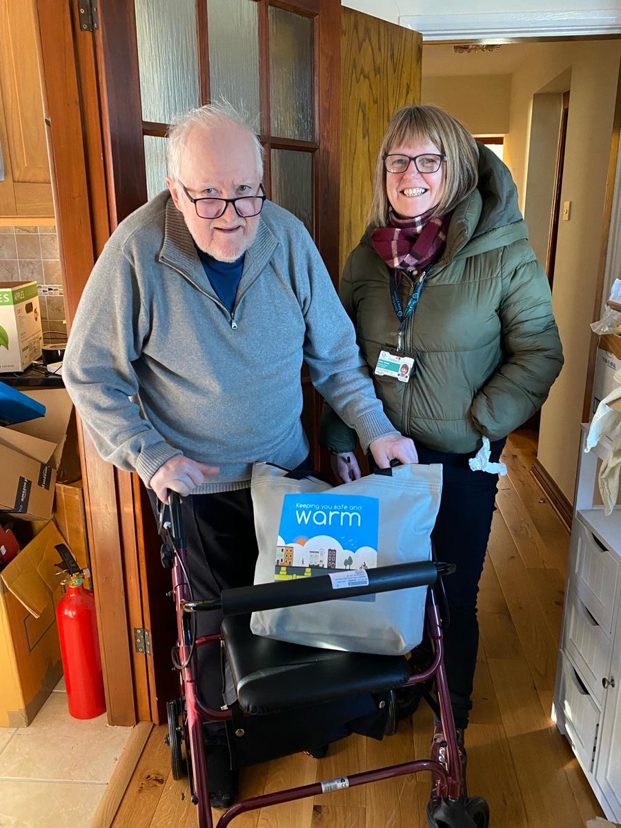 The @WWUtilities winter warmth pack was very much appreciated by our client this morning #makingadifference #warmth diolch i Iona ein swyddog maes