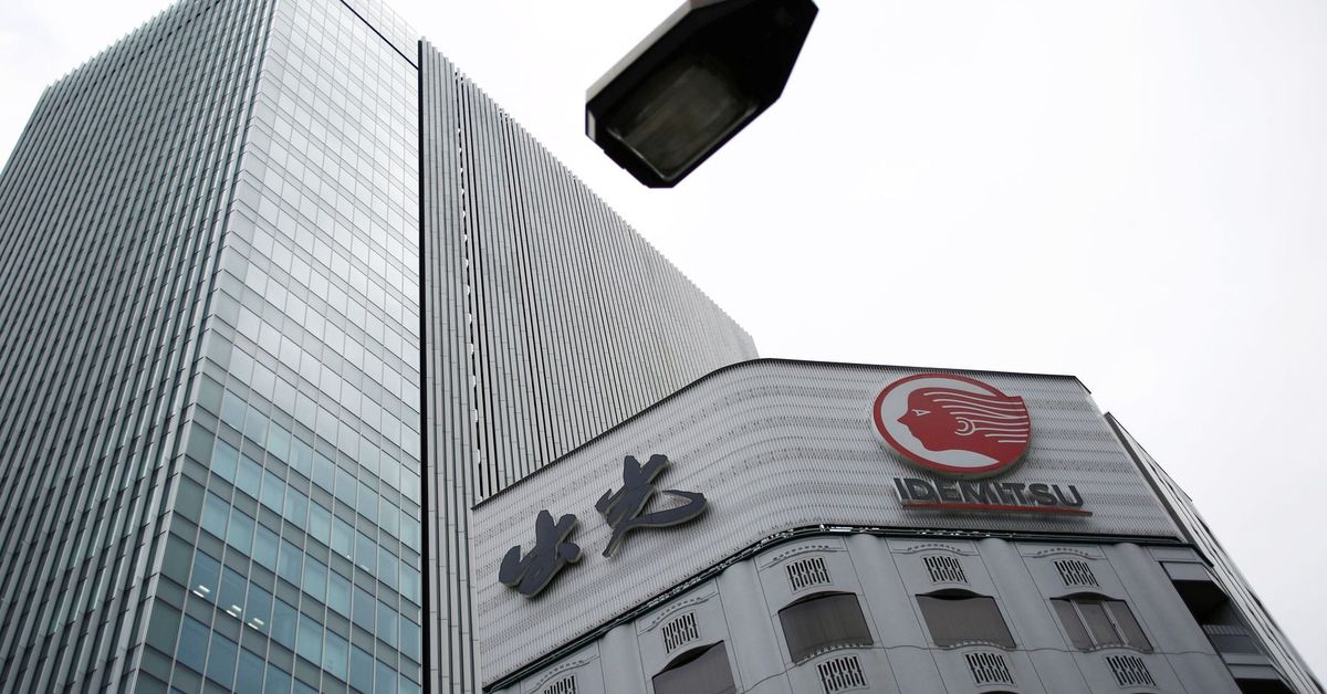 Reuters's tweet photo. Idemitsu plans to turn Yamaguchi refinery into carbon-free energy hub https://t.co/Hw7zKBxeWD https://t.co/WKnGy2RAso
