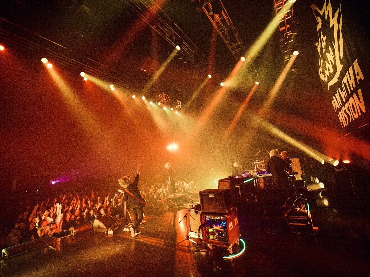 mwamjapan's tweet image. 311トノ対バン初日羽田！
楽シスギマシタ

311ガヤバスギテ放心状態。