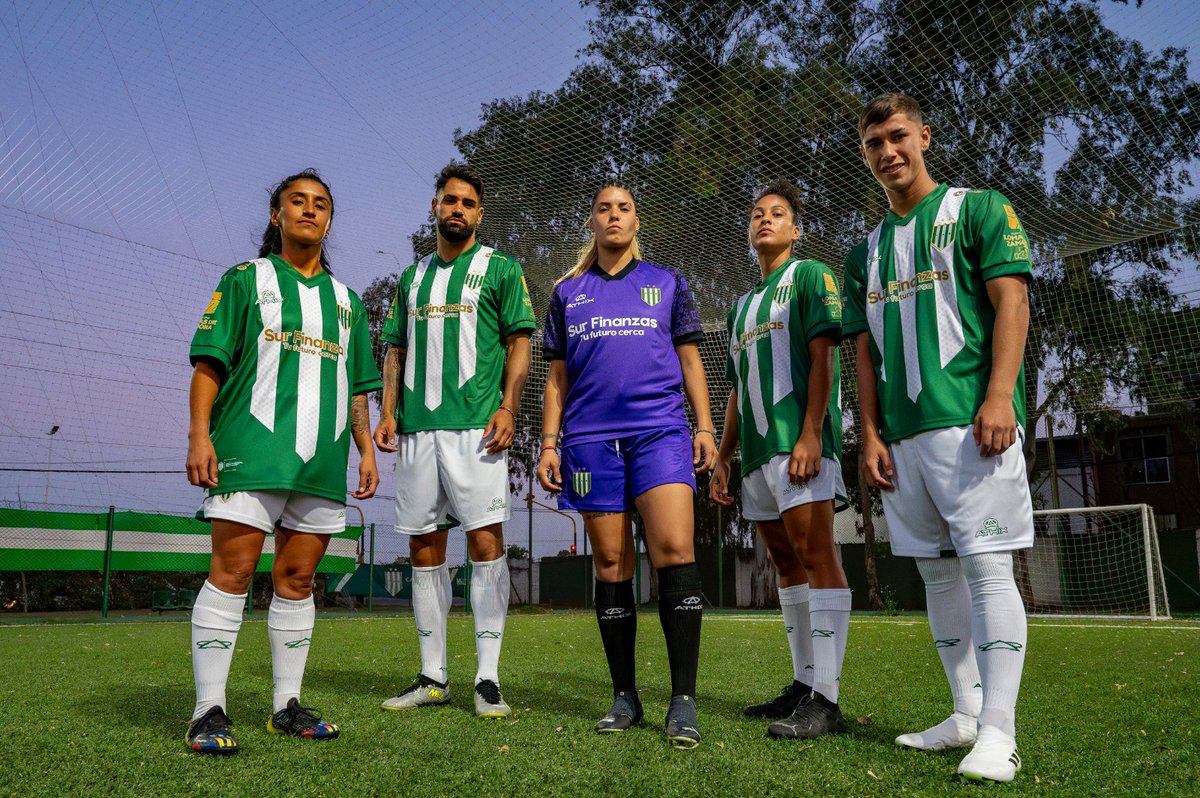 Unidosbanfield's tweet photo. ✅#Athix | Nuevas camisetas presentadas por #Banfield para la temporada 2024. ¿Cuál les gustó más?
🔗Info:
https://t.co/uoy6oxwKAG https://t.co/f8Zq7CBclO