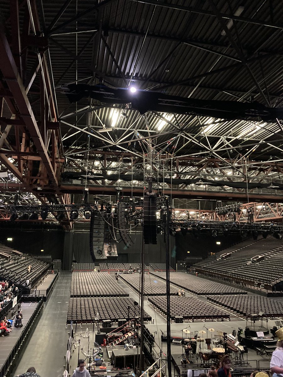 Isham are ready to sing!!!! Woo hoooo