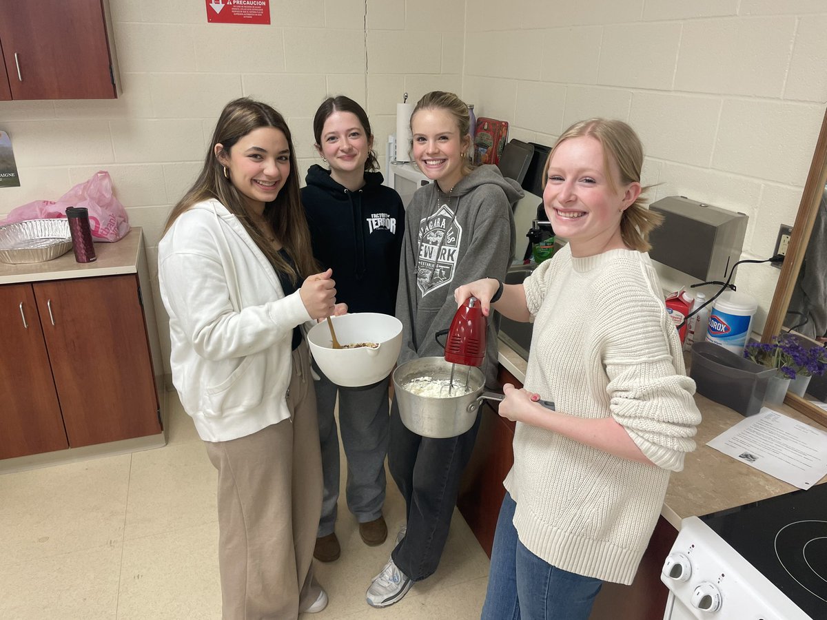 French IV students follow a recipe for la mousse au chocolat to practice commands!