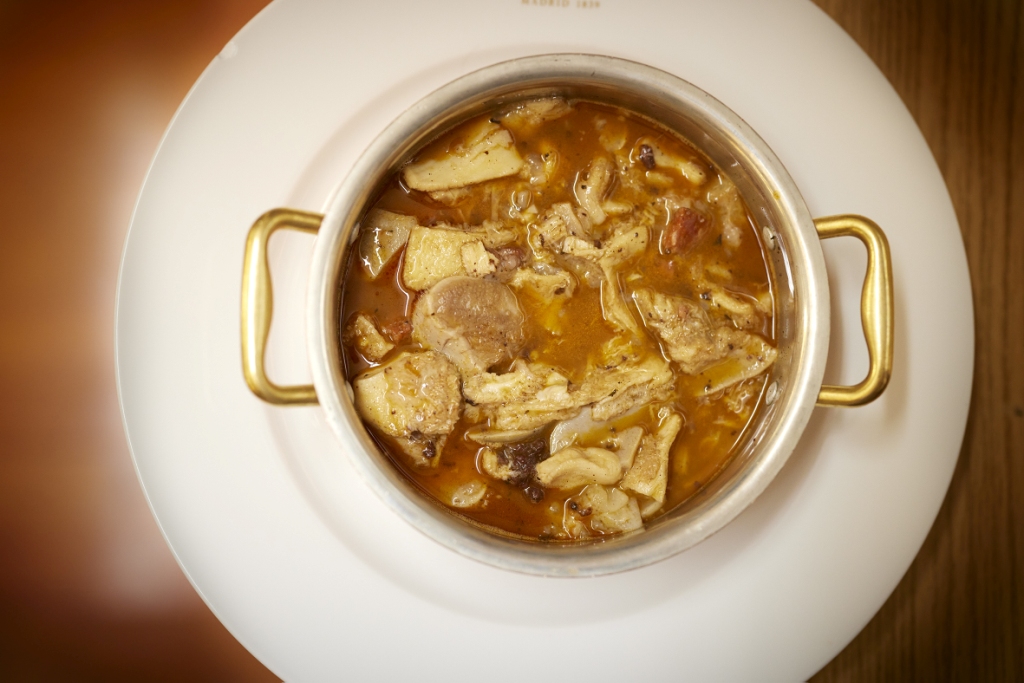 En días de tanto frío, los Callos Lhardy (Los más famosos de Madrid) son una magnífica opción.

#Lhardy #Madrid1839