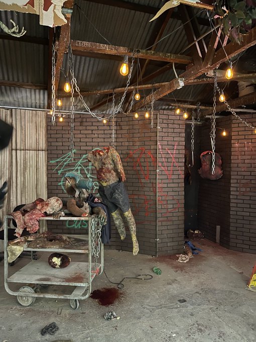 Good Morning!! Screening was fun for Slaughterhouse on the Hill! Here&rsquo;s a few behind the scenes photos<a href="/tag/fun"class="tags"><span>#fun</span></a><a href="/tag/lasvegas"class="tags"><span>#lasvegas</span></a><a href="/tag/excited"class="tags"><span>#excited</span></a><a href="/tag/horrormovies"class="tags"><span>#horrormovies</span></a><a href="/tag/tracy%20"class="tags"><span>#tracy </span></a>