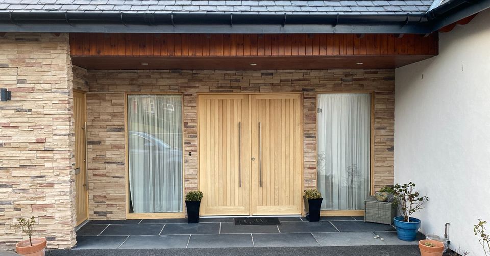 INTOUCH_RUGBY's tweet image. Need home upgrade in 24? Incorporating exterior stone @ ur entranceway is a simple but effective way 2 enhance ur home&apos;s aesthetic!  fernhillstone.com #stonecladding #exteriorstone #homeimprovement #exteriordesign #exteriordecor #ad #homedecor #entranceway #entrancedoor