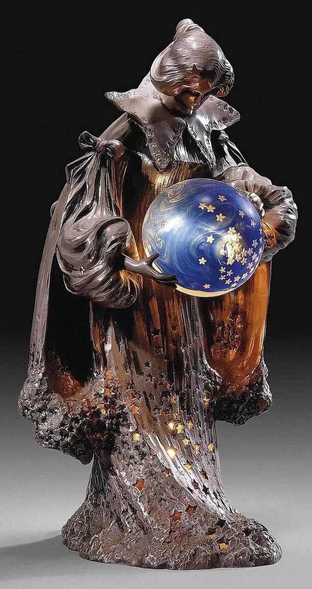 Arteymas_'s tweet photo. "La Vía Láctea" (1904), lámpara figurativa de bronce plateado del escultor francés Léo Laporte-Blairsy (1865-1923). https://t.co/XnLSznNkz2