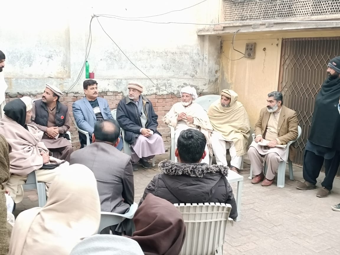 aainanewsurdu's tweet photo. این اے 76 نارووال سے پی ٹی آئی کے امیدوار کرنل (ر) جاوید کاہلوں (انتخابی نشان: بینگن) اپنے حلقے کے مختلف دیہات میں انتخابی مہم چلا رہے ہیں۔
#NA76 #عمران_کا_پلڑا_بھاری_ہے #ManOfNervesImranKhan
@ImranKhanPTI
@AbrarUlHaqPK https://t.co/5nWXoU8TrA