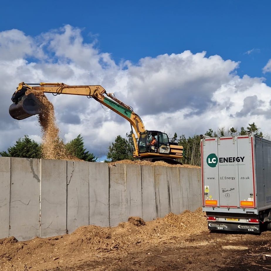 All of our wood chip is produced from FSC-certified timber that is sourced locally from managed woodlands &amp; is BSL accredited so you can claim the Renewable Heat Incentive for your home or business.

LCEnergy.co.uk/wood-chip/

#LocallySourced #Biomass #Sustainable #Heating