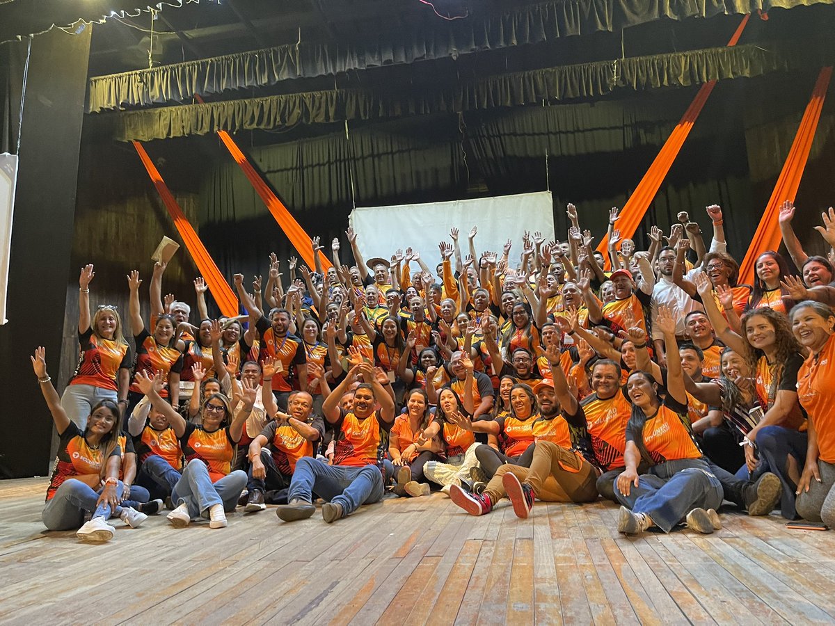 VoluntadPopular's tweet photo. Carora, donde baila el viento y canta la aurora🧡🎵

La ciudad musical de Venezuela nos recibió en nuestro primer Encuentro Federal de Activistas del 2024.

Responsables Regionales y activistas de todo el país se reunieron en Carora y, luego de días de discusión y debate, le ratificaron a Venezuela su compromiso para recuperar la libertad y la democracia de nuestra patria. 

Desde @VoluntadPopular reiteramos nuestro inquebrantable apoyo a nuestra candidata @MariaCorinaYA para derrotar a Nicolás Maduro y lograr el cambio en paz en este 2024.

¡Gracias por todo, Carora! ¡Nos vemos pronto!

#EFACarora2024