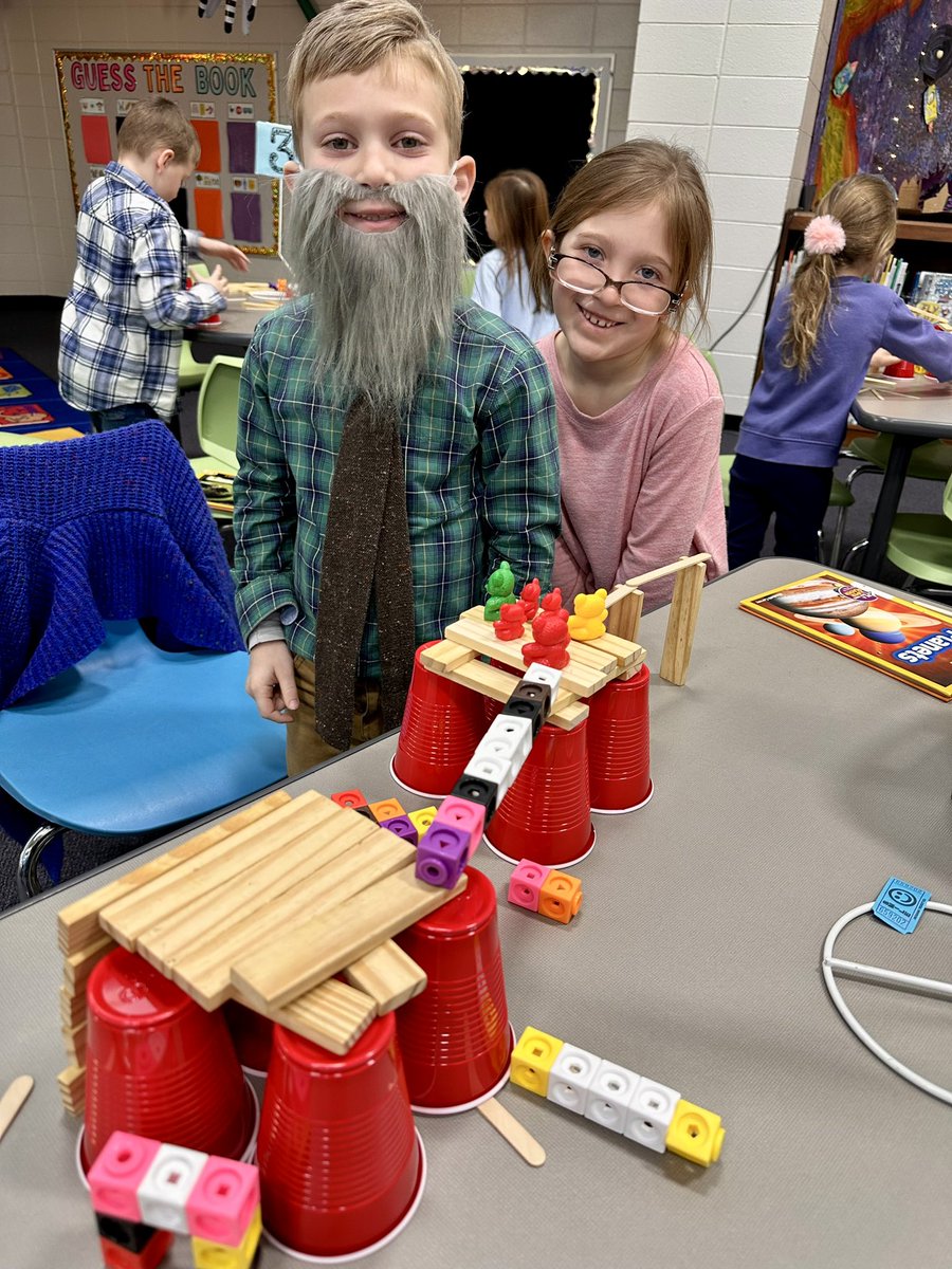 OCPSMediaCenter's tweet photo. Our Circus STEM week was very exciting! We problem solved, worked together, and flexed our engineering muscles! 🎪🦁💪🏼 https://t.co/AiPLKzZHDK