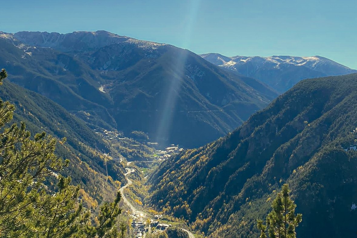 "Where there is unity there is always victory."  - Publilius Syrus

Today is #Unityday in #Ukraine 
#StandWithUkraine