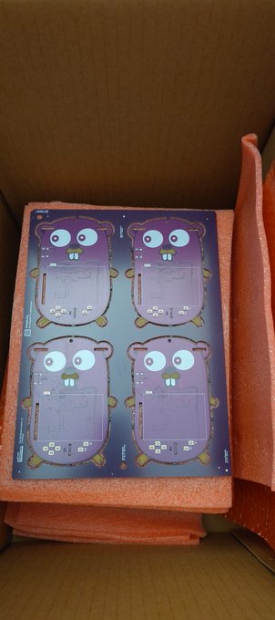 _CONEJO's tweet photo. I will only bring 10 #gopherBadge to #FOSDEM , if you want one make your pre-order now at https://t.co/t17sCBHehb https://t.co/uYilLjlnGL