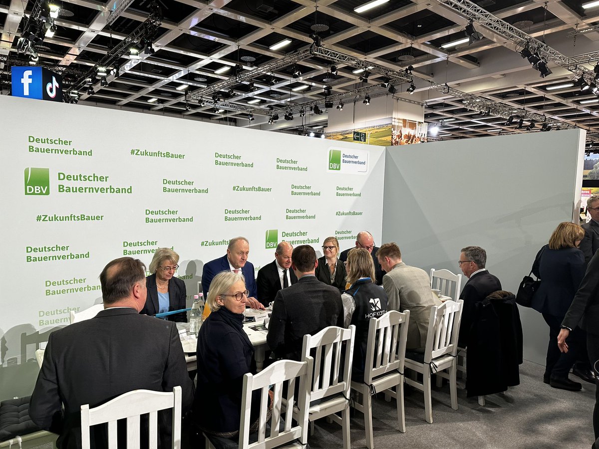 Sabine Kinkartz tweet media