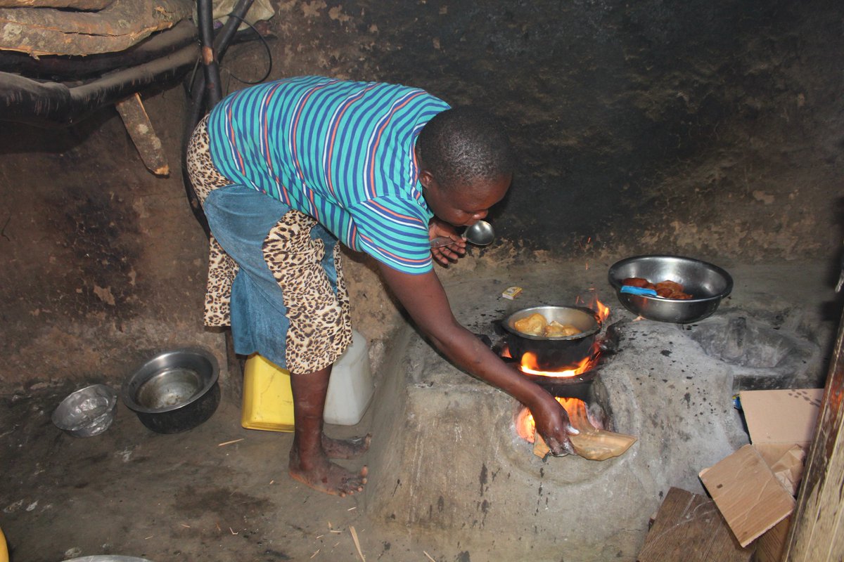 eco2libriumllc's tweet image. Cooking may be a tiresome chore, but the satisfaction of cooking with less firewood is worth it. It's a fresh start in 2024! Grab one Upesi #cookstove at only 160 shillings with absolutely free #installation. 
Make your order now on 07107 96 519 /0741 933 506.