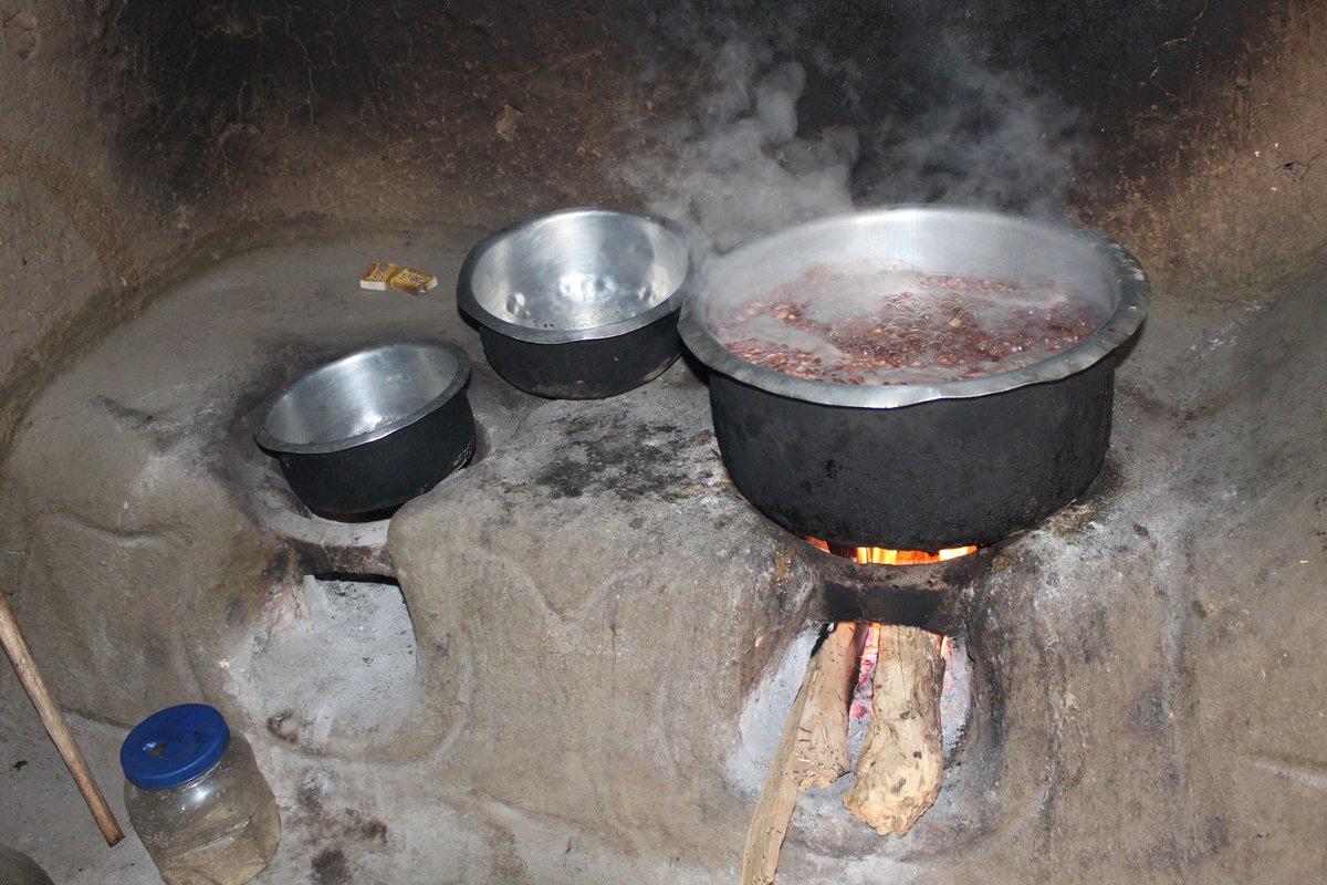 eco2libriumllc's tweet image. Cooking may be a tiresome chore, but the satisfaction of cooking with less firewood is worth it. It's a fresh start in 2024! Grab one Upesi #cookstove at only 160 shillings with absolutely free #installation. 
Make your order now on 07107 96 519 /0741 933 506.