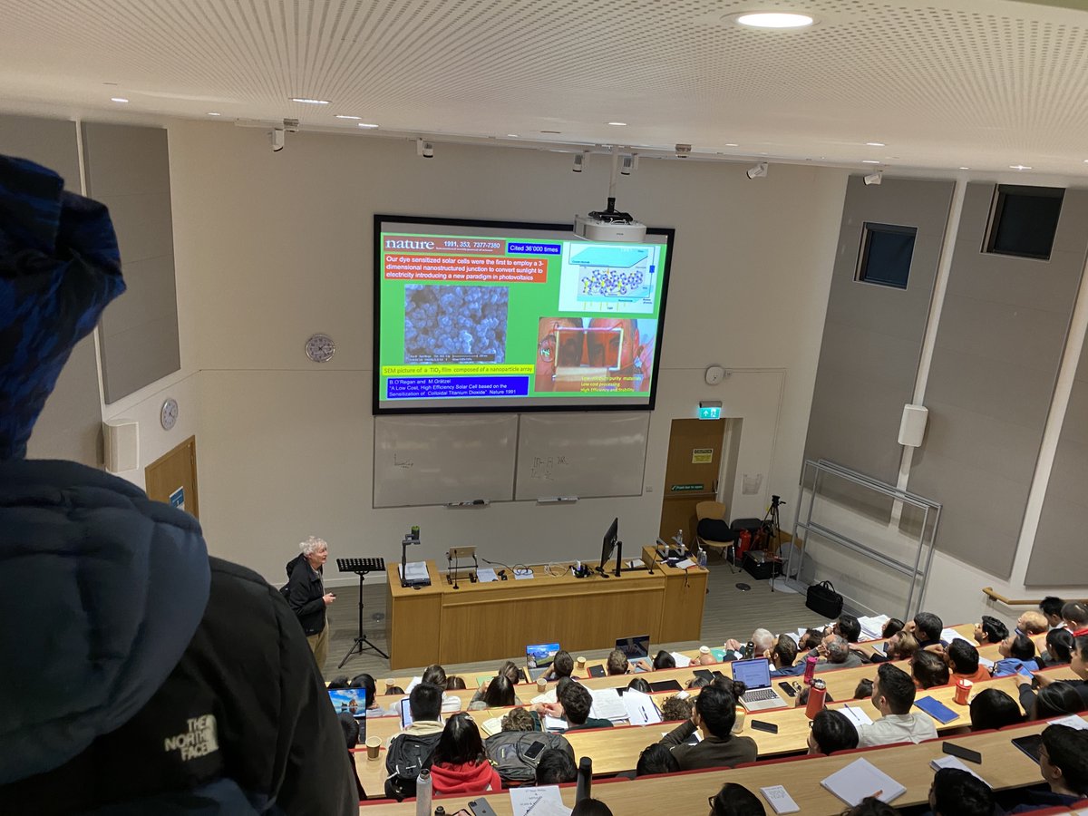 Last week we were thrilled to welcome Prof.Michael Grätzel to CEB for the latest in our Bigger Picture talk series! ☀️ His talk proved so popular we ran out of space in our Lecture Theatre! #DrivenByCuriosity #DrivingChange #ChemicalEngineering #Biotechnology